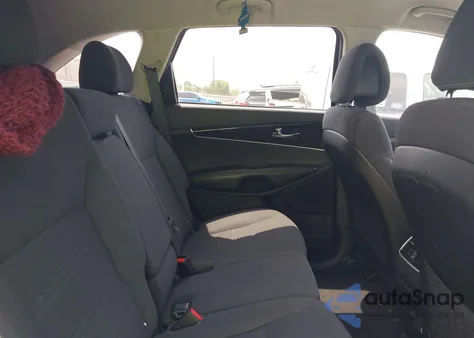 2016 Kia Sorento 3.3L Lx from USA, damaged, VIN 5XYPGDA50GG112670